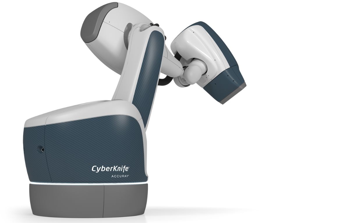 CyberKnife vs. Traditional Radiation Therapy: Key Differences and Advantages