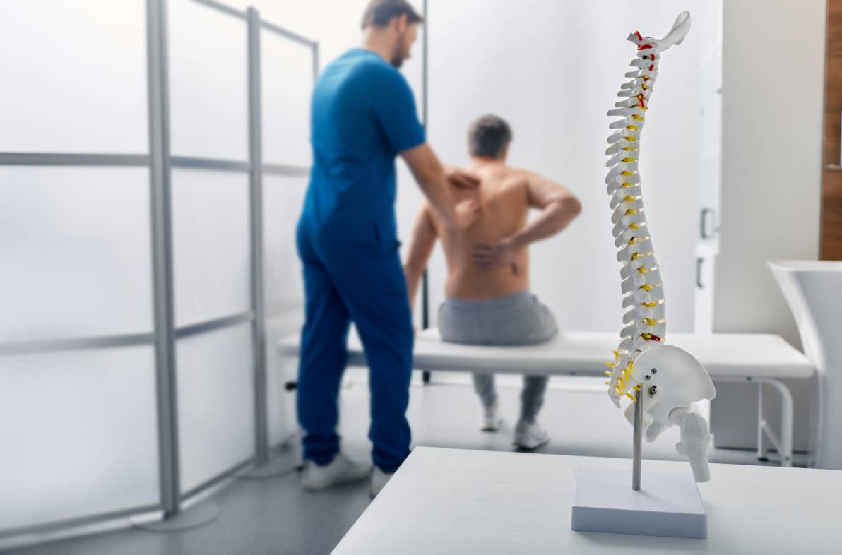 Comprehensive Spine Care at Apollo: How Our Multi-Specialty Team Ensures Better Outcomes