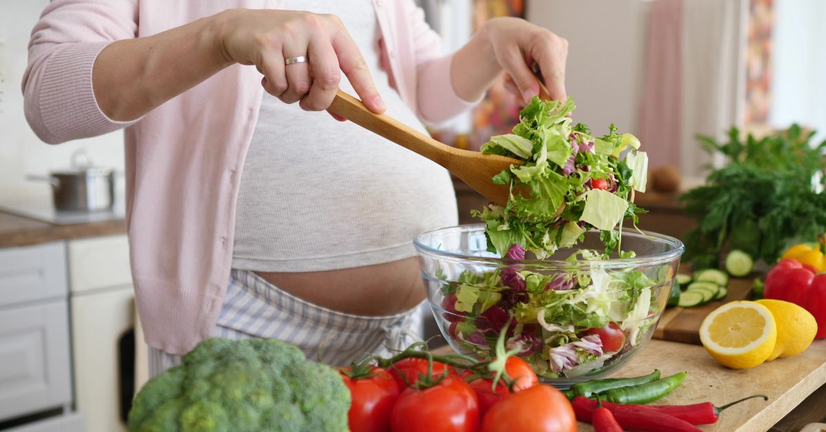 Pregnancy Diet: Foods to Eat and Avoid