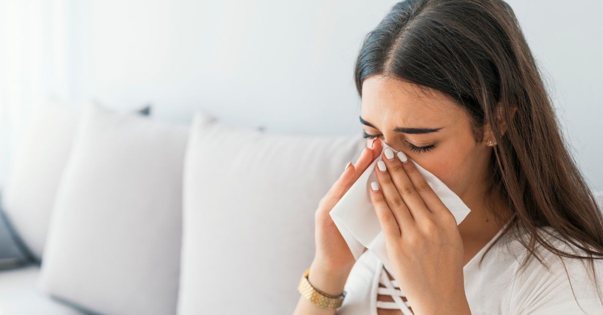 Sneezing Reason: Causes, Symptoms and Treatments