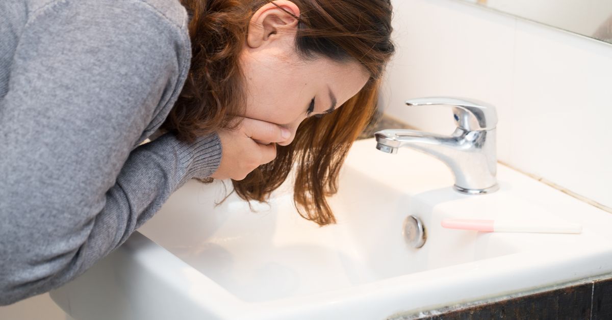 Vomiting Blood (Hematemesis): Causes, Symptoms & Treatment