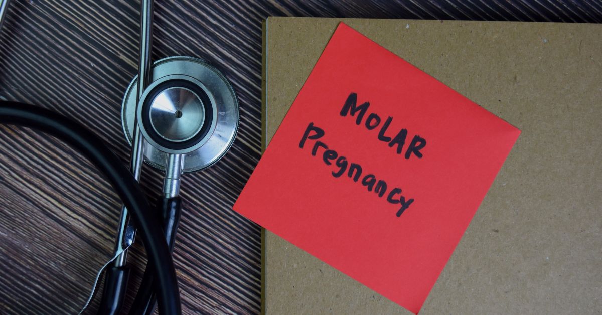 Molar Pregnancy : Types, Causes, Symptoms, Treatment, Diagnosis, Risks